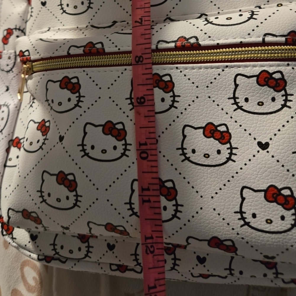 Hello Kitty Mini Backpack – New With Tags (NWT) - Picture 9 of 9